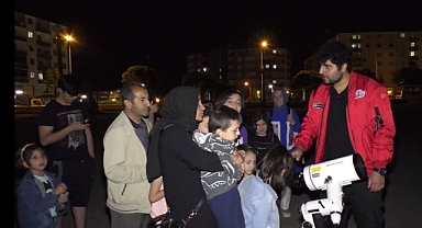 Çocukların gökyüzü gözlem heyecanı