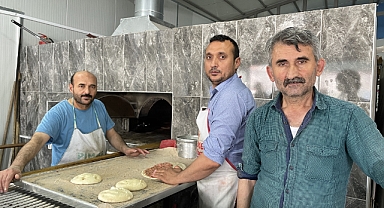 Enkazın altından birlikte kalktılar