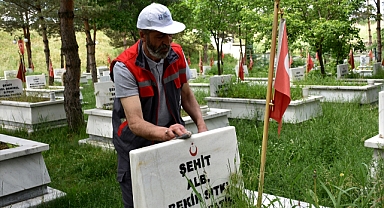 Erzurumlu gazi çok istediği şehitlikte görev yapıyor