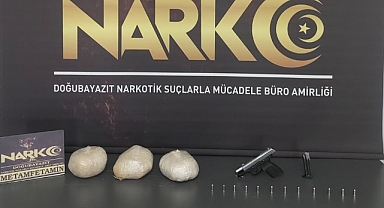 Ev ve iş yerinde uyuşturucu ele geçirildi