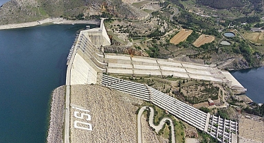 Barajda mahsur kalan vatandaşı 112 ekipleri kurtardı