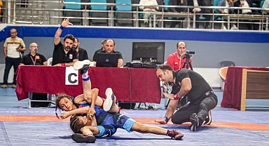 Güreşin Sultanı Şirin Kahraman Türkiye Şampiyonu oldu   