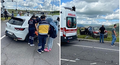 Kavşakta çarpıştılar! Yaralılar var