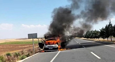 Kavun almaya giden kamyonet alev alev yandı!