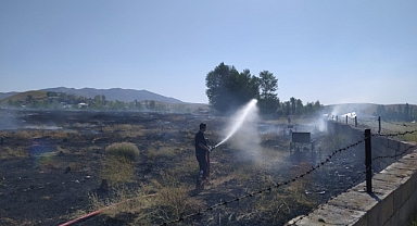 Mezarlıkta çıkan yangın korkuttu!