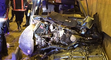Minibüs ile otomobil çarpıştı: 2 yaralı