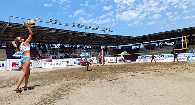Plaj voleybolu nefes kesiyor