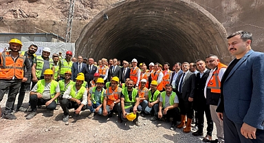 Yeniköprü-Yüksekova tünelinde ışık göründü