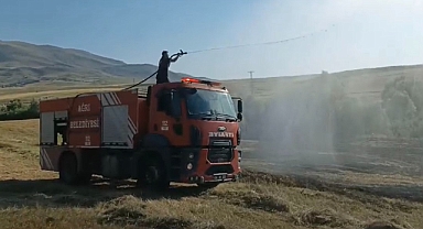 Yüksel gerilim hattı tarlayı küle çevirdi