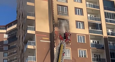 13 katlı binada korkutan yangın