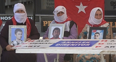 Acılı annelerin nöbeti devam ediyor