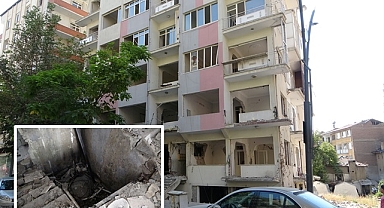 Asansörü sökmeye çalışan işçi 4'üncü kattan düştü