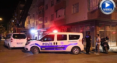 Boşanma aşamasındaki eşinin evine girdi! Önce evi ateşe verdi sonra intihar etti