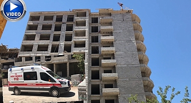 Çatı katından asansör boşluğuna düştü!