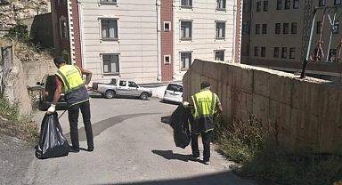 Çöpler toplandı yollar yıkandı