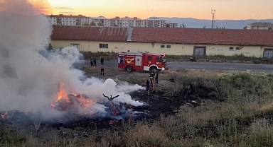 Erzurum'da ot yangını korkuttu