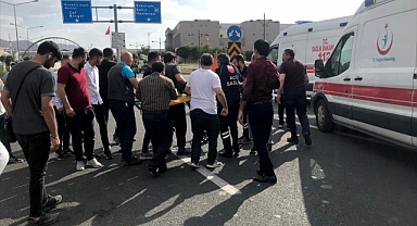 Erzurum'da otomobilin çarptığı çocuk yaralandı