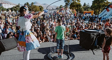Erzurum festivale doyuyor