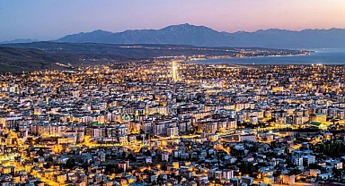 Eşsiz manzaraya seyir terası