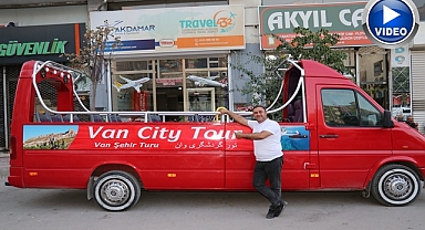 İranlı turistlere şehir turu