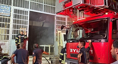 Marangoz dükkanında korkutan yangın