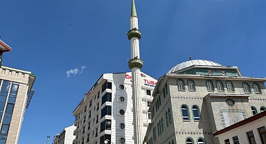 Erzurum'da minareye 'çürük' raporu