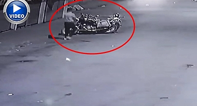 Motosiklet hırsızlığı güvenlik kamerasında