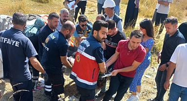 Otomobil şarampole yuvarlandı! 2 kişi öldü, 2 kişi yaralandı
