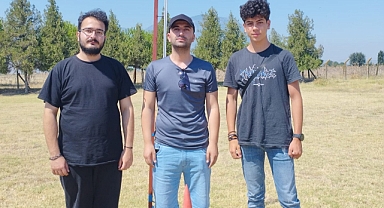 Roket fırlatıp şampiyon oldular