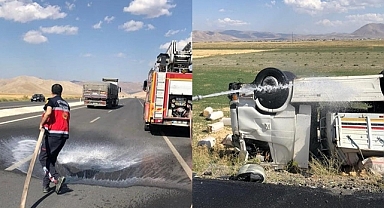 Saman yüklü tır devrildi, İtfaiye yolları yıkadı!
