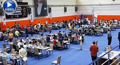 Satranç turnuvasında ter döktüler