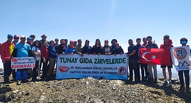 Türkiye'nin en yüksek rakımında dağcılık şenliği