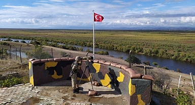 Türkiye’ye girmeye çalışan teröristler yakayı ele verdi