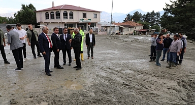 Yaralar sarılıyor