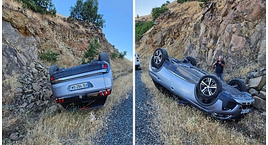 Yılanı ezmemek için direksiyonu kırdı, takla attı!