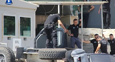 Zırhlı polis aracı devrildi: 1 şehit var!