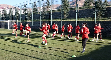 19 Yaş Altı Kadın Milli Futbol Takımı'nın hedefi A Ligi'nde kalmak