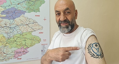 60'lık taraftarın dövmesi
