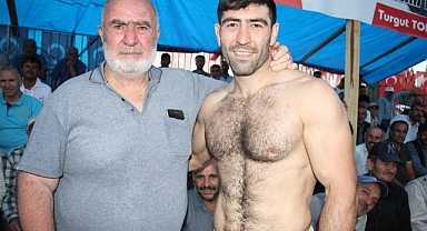 Ahmet fizanda güreşse giderim
