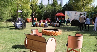 Atıklar parka dönüştü!