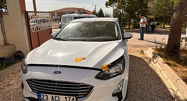 Belediye meclis üyesinin aracına silahlı saldırı 