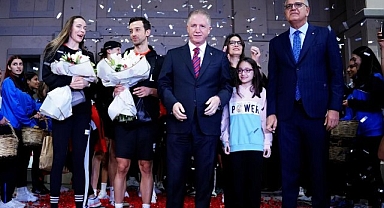 Dadaş Vali Sultanları karşıladı