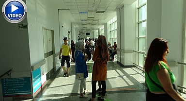 Deprem bölgesinde sağlık hizmetleri kesintisiz sürüyor