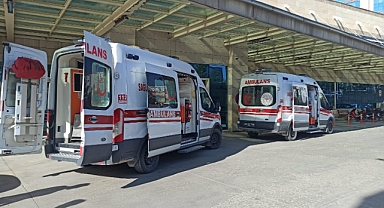 Direksiyon hakimiyetini kaybeden tarım aracı devrildi