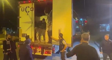 Durdurulan tırda yakalandılar!