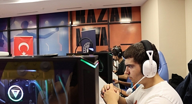 E-spor atölyesinde müsabakalar sürüyor