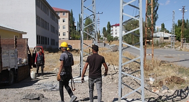 Elektrik direkleri yenileniyor
