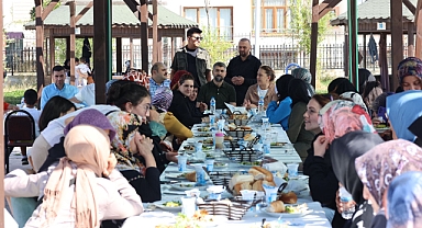Erzurum AK Parti Teşkilatı piknikte buluştu