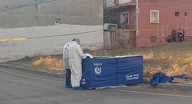 Erzurum'da çöpte cenin bulundu!