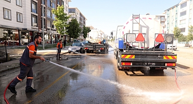 Erzurum'da temizlik timleri işbaşında